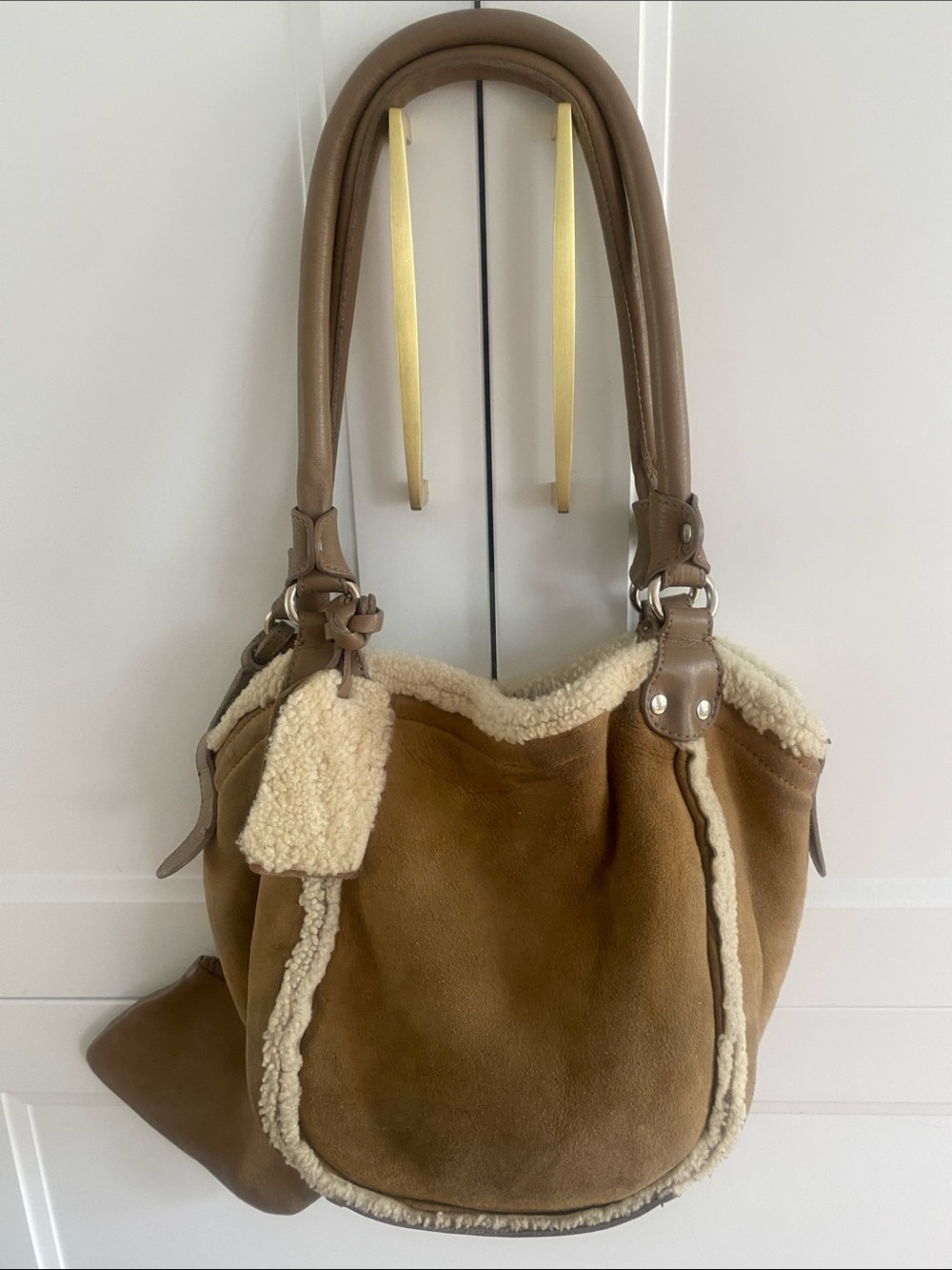 REAL SHEEPSKIN/Shearling Reversible  Shoulder Bag in Tan & Creme with Pouch